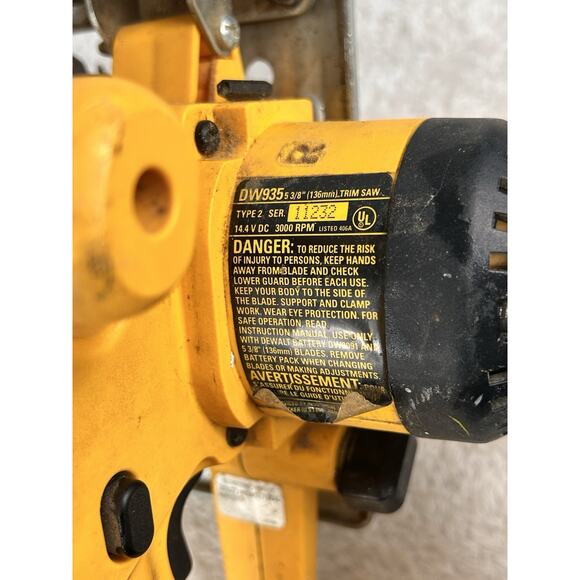DeWalt DW936 18V Circular 5-3/8"Trim Saw Tool Only - Picture 6 of 6